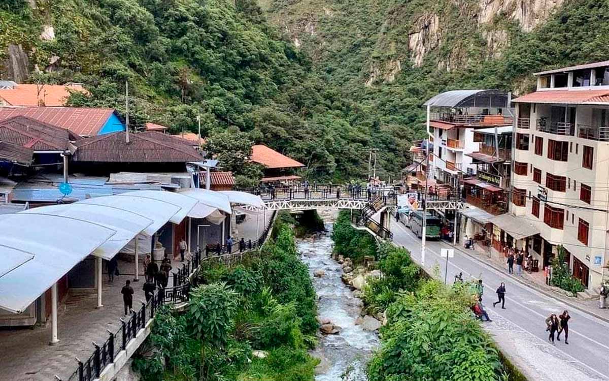 Aguas Calientes travel guide
